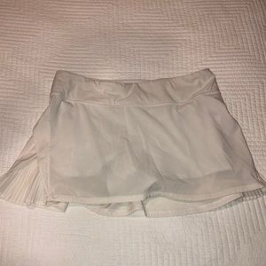 Lululemon Play Off The Pleats Mid Rise Skirt Size 8